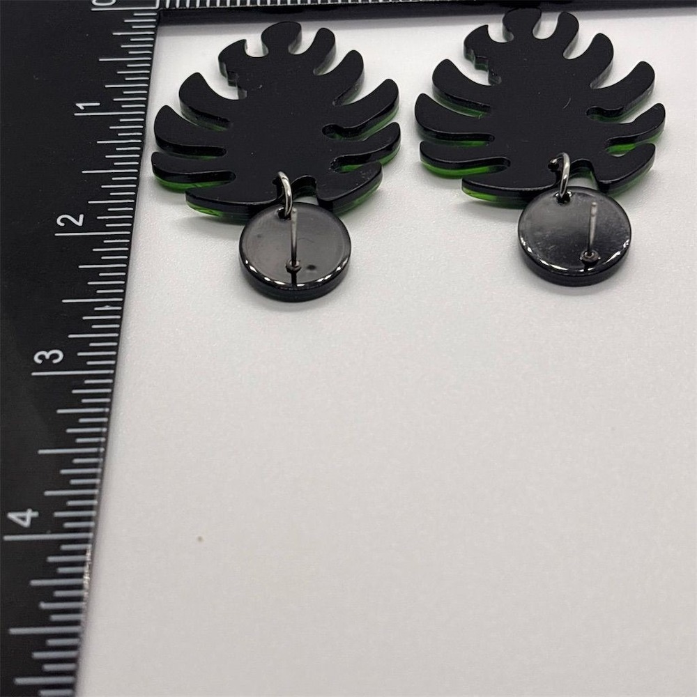 Tropical Monstera Leaf Dangle Earrings Green Nature Theme - Picture 8 of 10